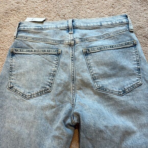 NWT Gap Kick Fit High Rise Size 27 / 4R - Picture 11 of 13